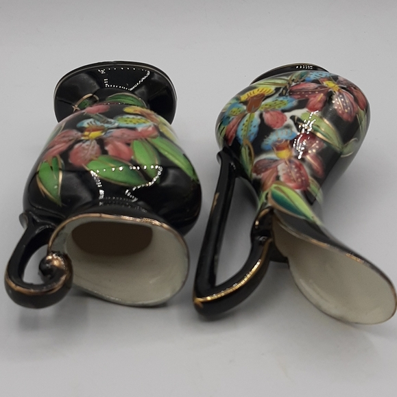 Vintage Hand Painted Porcelain Ceramic Art Little Vases Gold Trim Japan 5" Tall - Picture 10 of 10